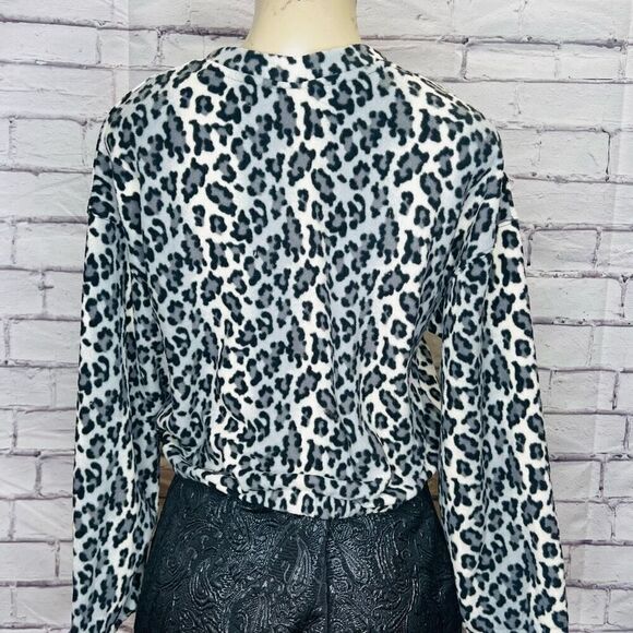 Abound Womens Black Giada Leopard Print Gather Waist Fleece Sweater Top XS - Picture 2 of 7